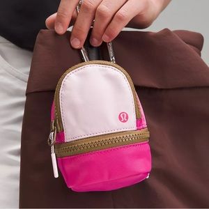 RARE LULULEMON City Adventurer Backpack
Nano Meadowsweet Pink/Sonic Pink/…